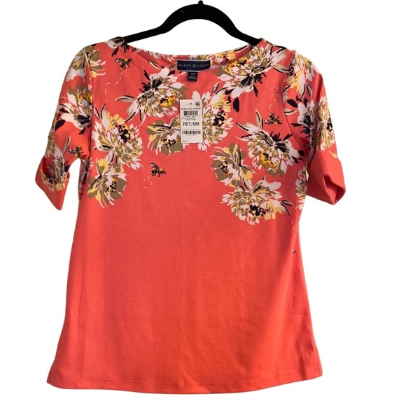 Karen Scott Tops - Karen Scott Boatneck Floral Tshirt